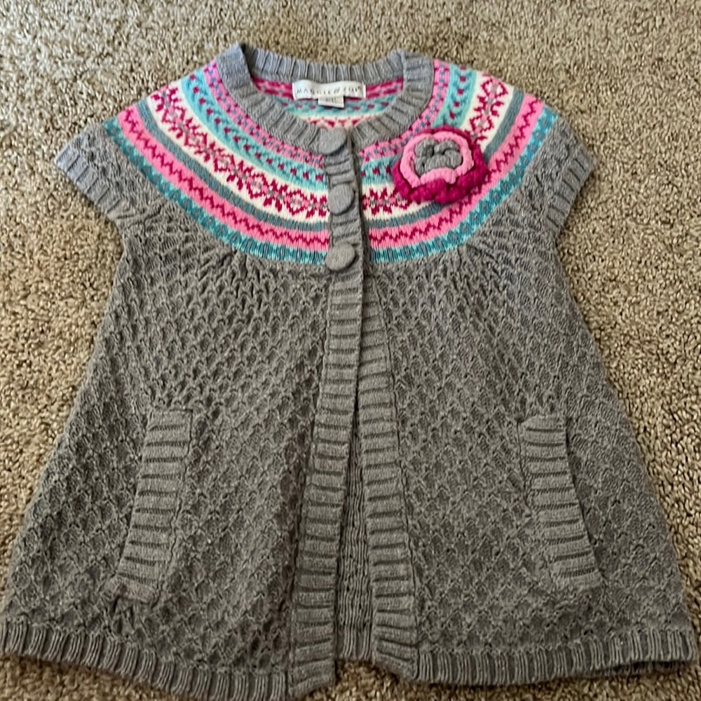 Maggie & Zoe short sleeve cardigan sweater